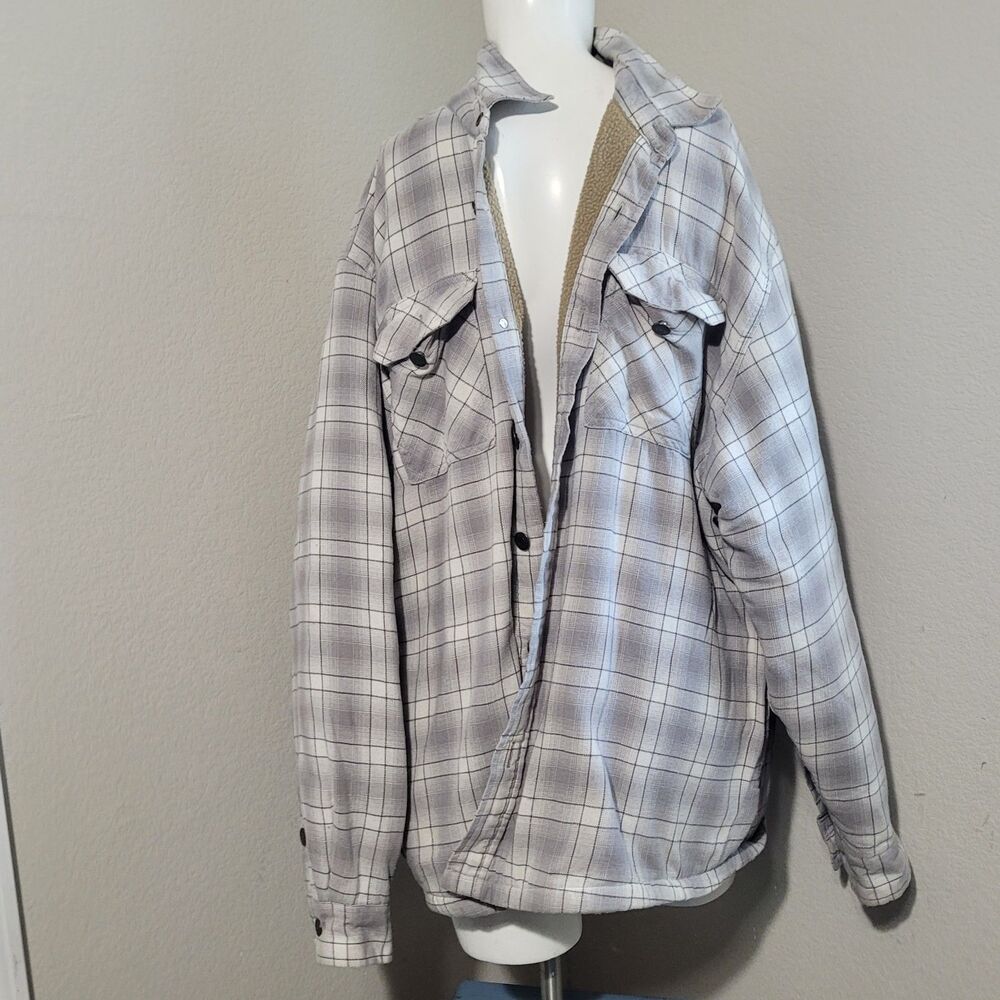 Wrangler XL sherpa lined jacket button collar gray plaid men collar pockets